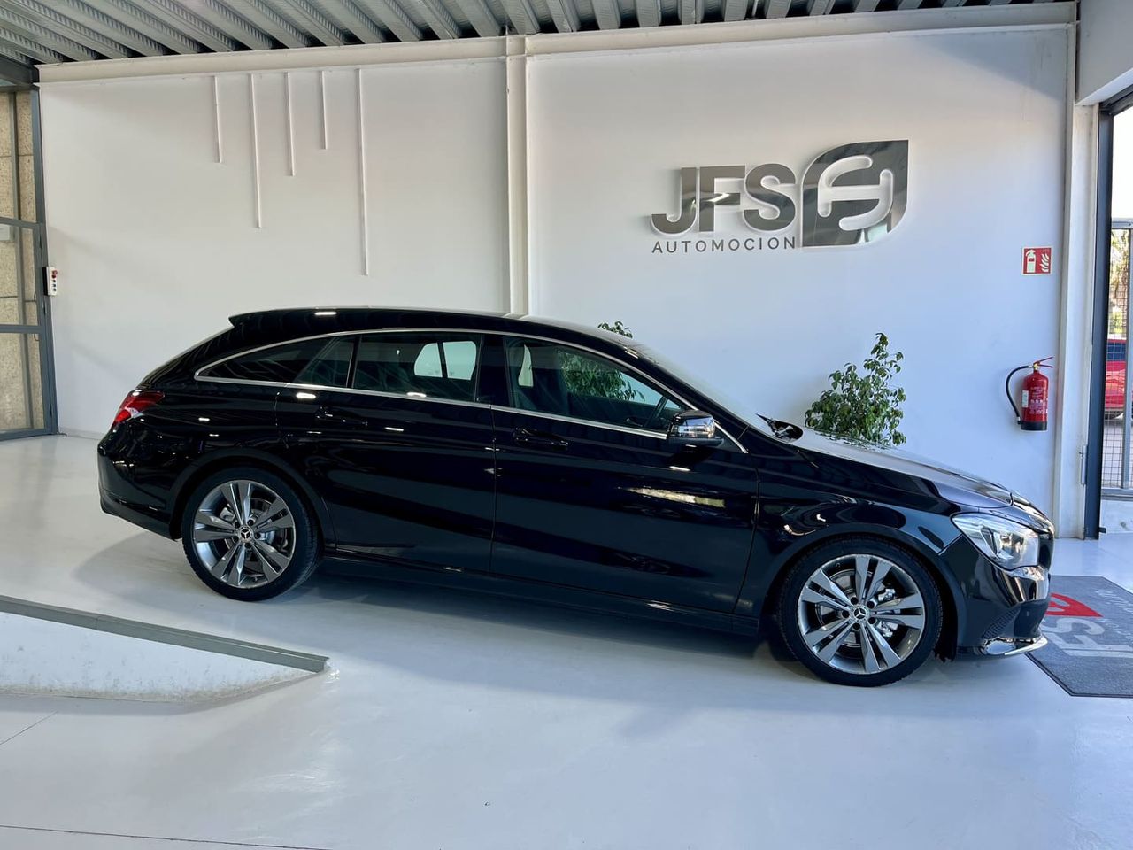 mercedes cla 2019 / foto grande (2)