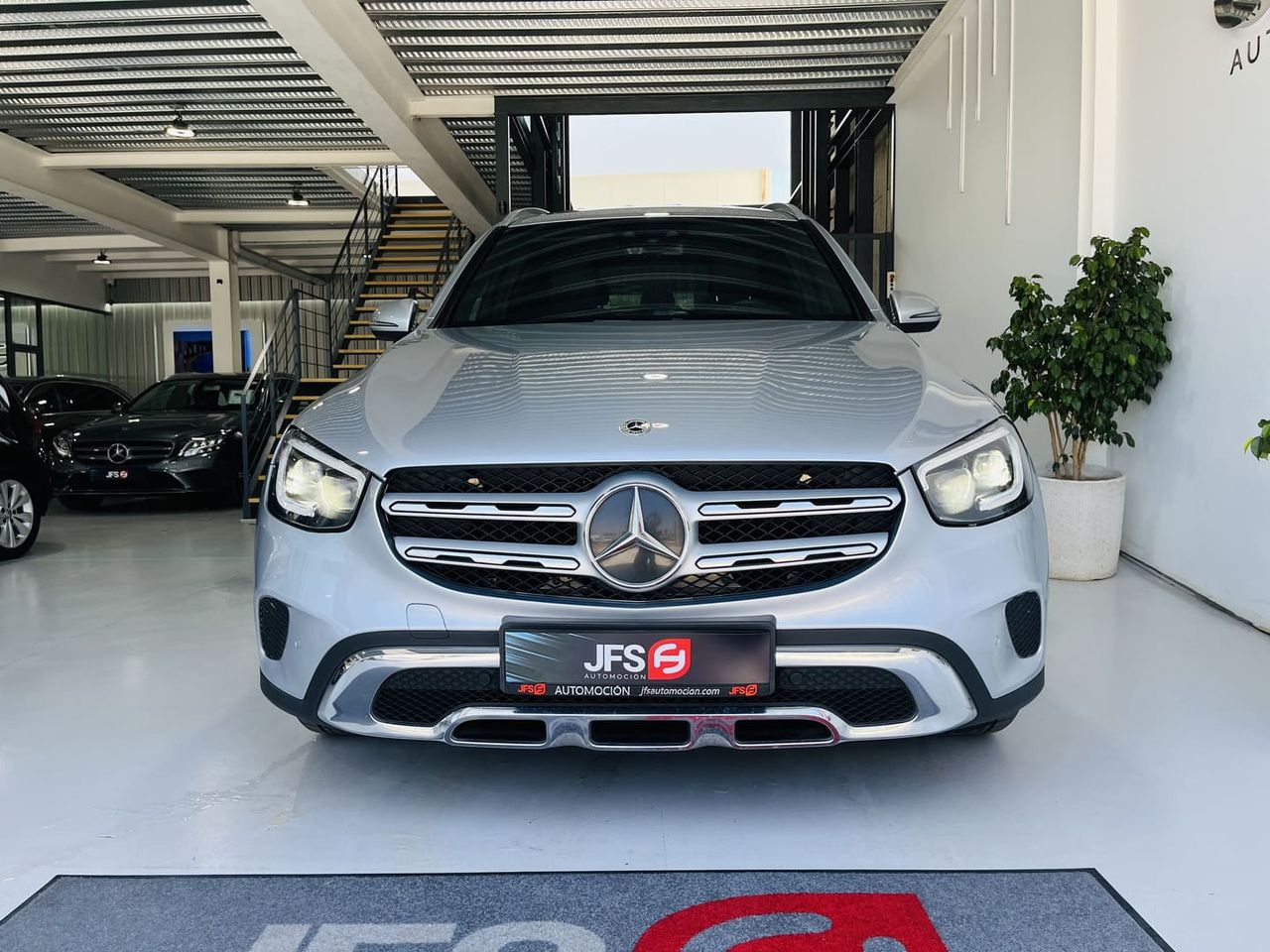 mercedes glc 2021 / foto grande (3)