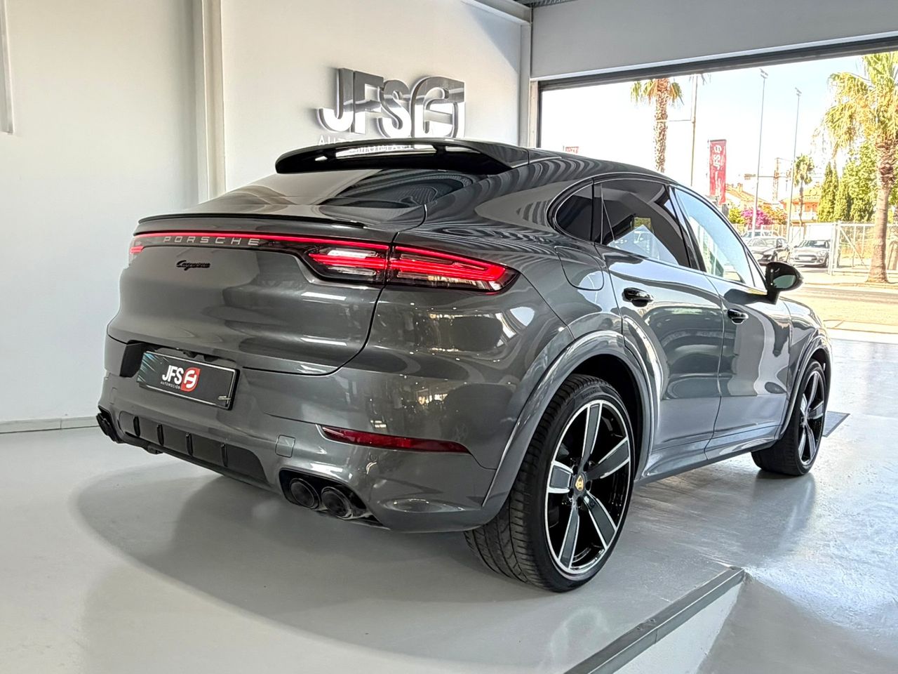 Porsche Cayenne Coupé 3.0 Gasolina Híbrido Enchufable 462 CV - foto 5