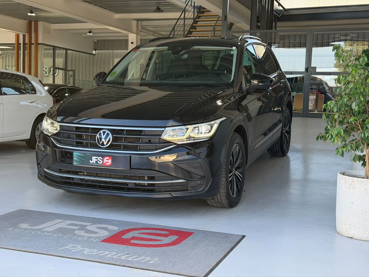 Volkswagen Tiguan 2.0 TDI 150 CV - foto 3