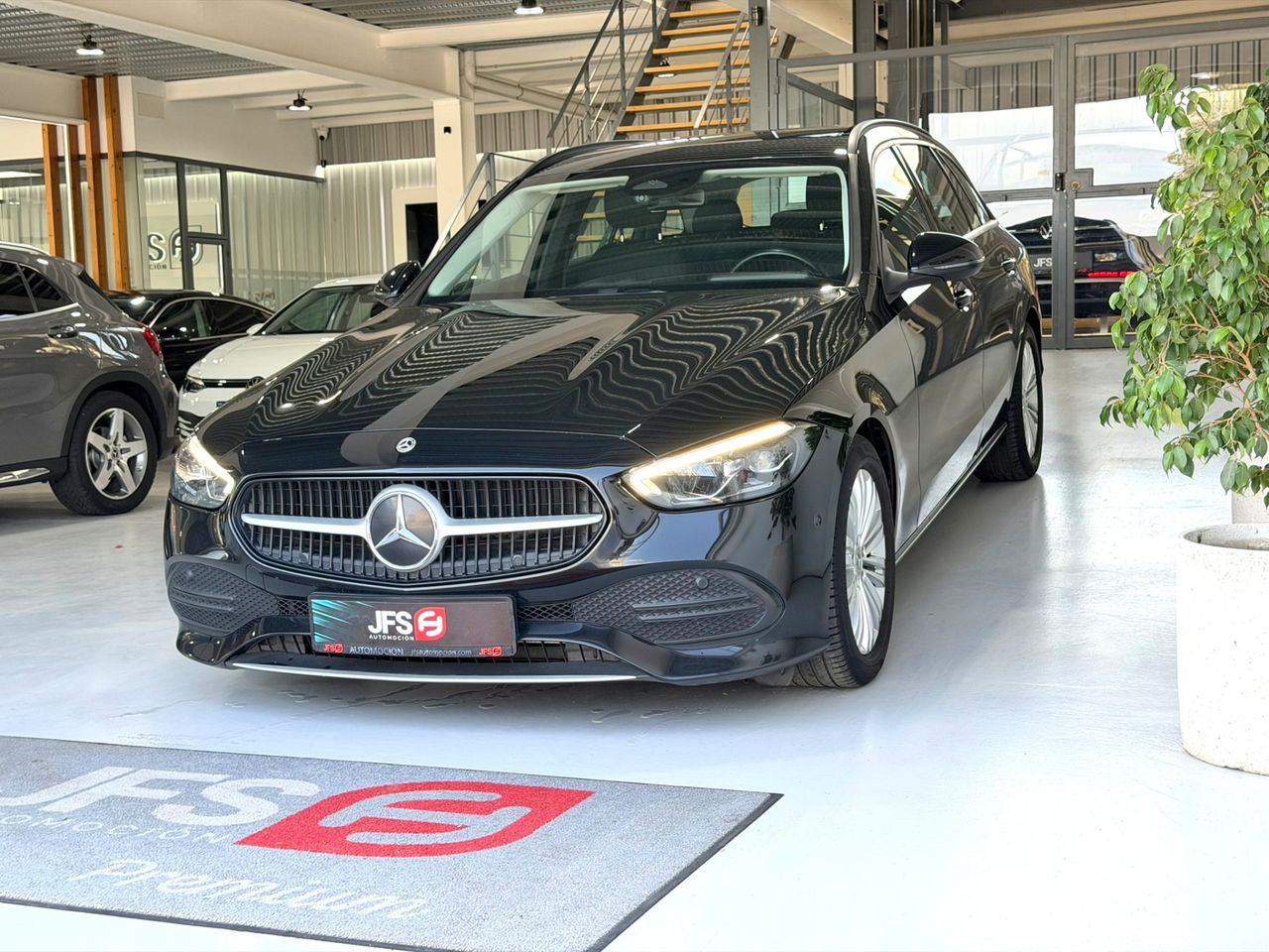 Mercedes Clase C 2.0 CDI 163 CV Automático - foto 2