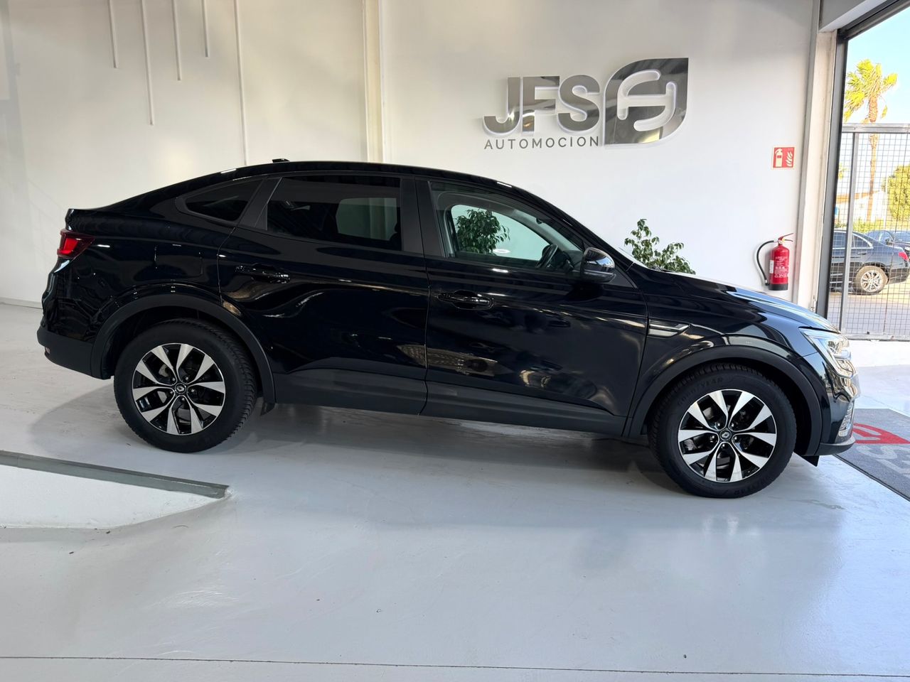 Renault Arkana Híbrido 140CV Automático 2023 Cádiz - Oferta  - foto 4