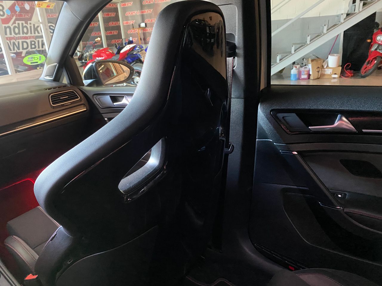 Volkswagen Golf GTI Clubsport 2.0 TSI 265CV BMT  - Foto 26