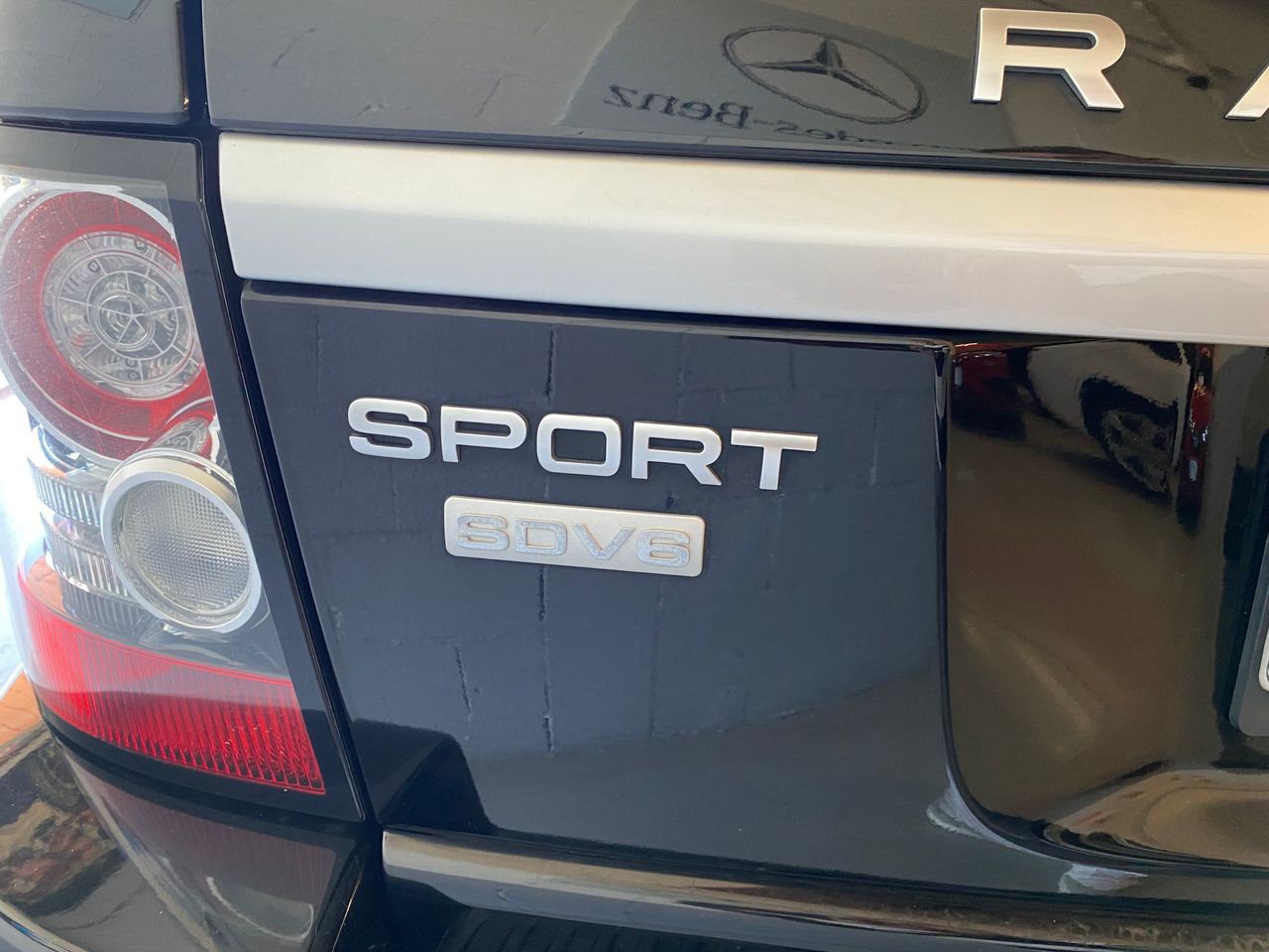 Land-Rover Range Rover Sport 3.0 SDV6 255 CV HSE 5p.  - Foto 9