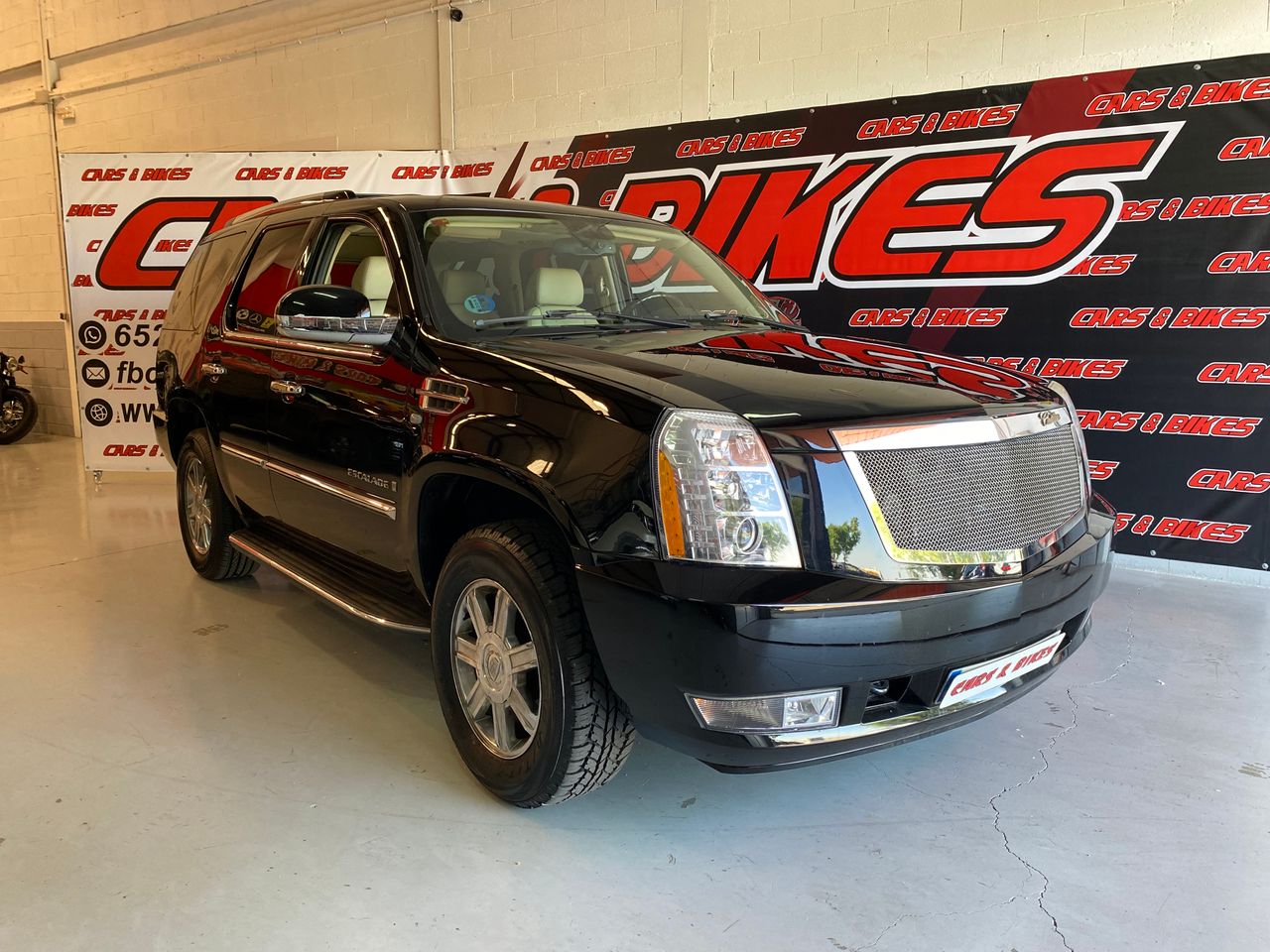 foto de cadillac escalade de segunda mano