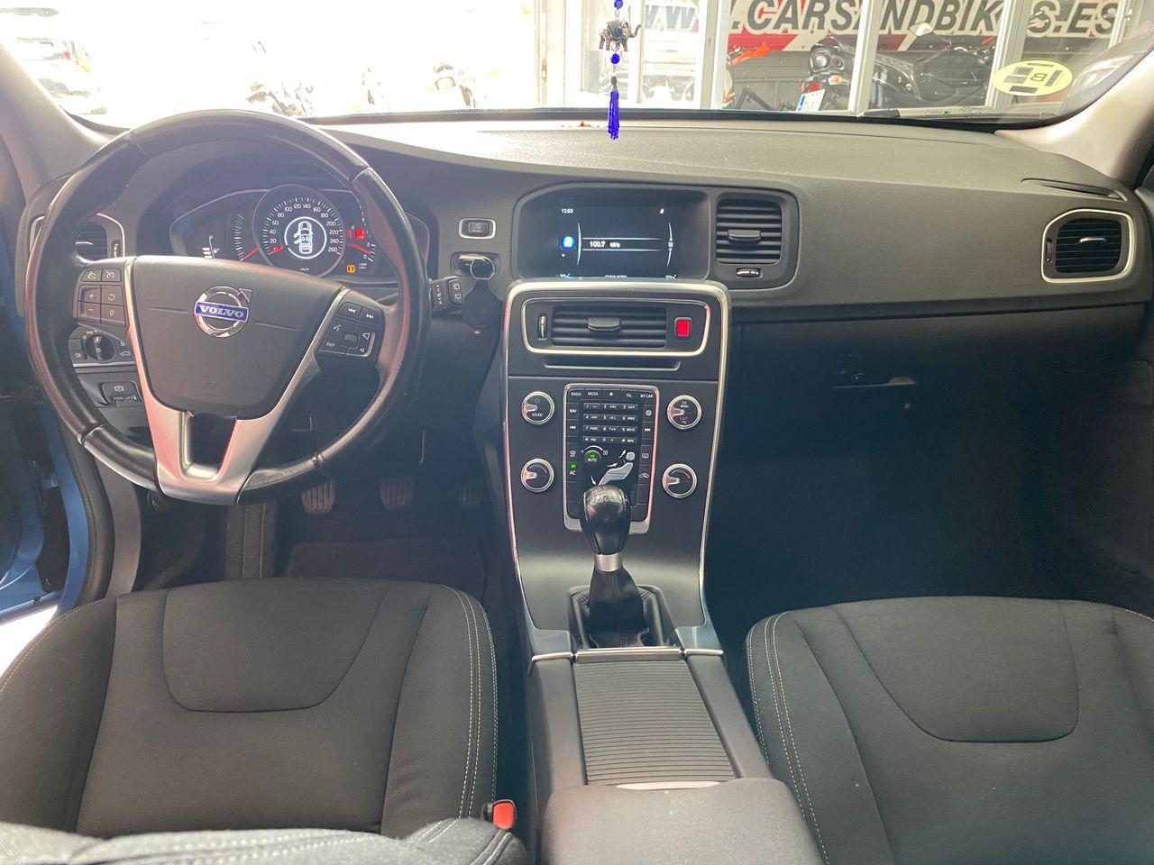 Volvo V60 2.0 D3 Momentum  - Foto 16