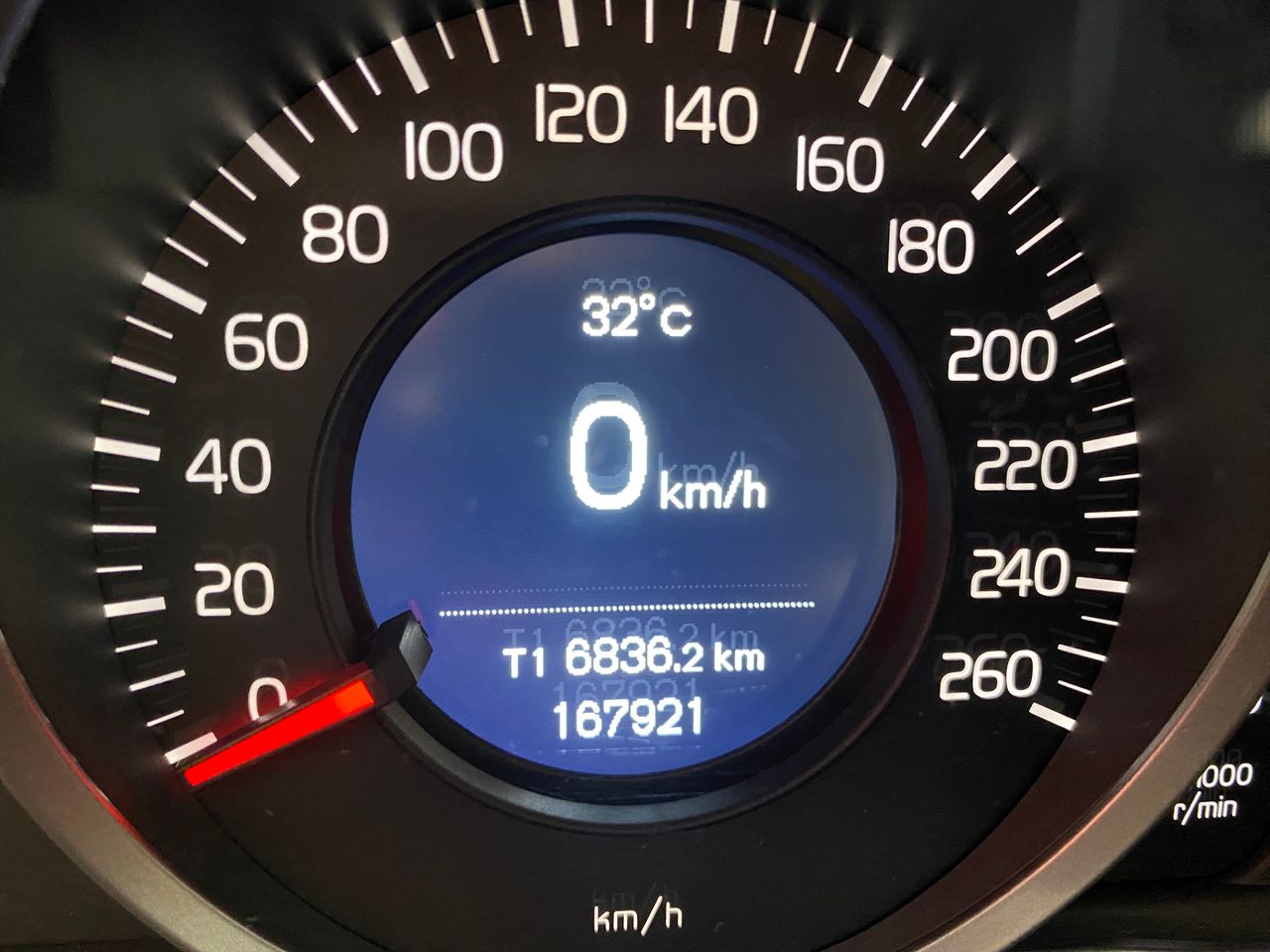 Volvo V60 2.0 D3 Momentum  - Foto 17