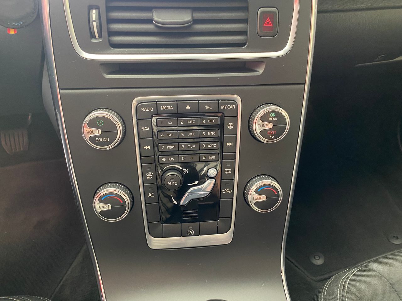 Volvo V60 2.0 D3 Momentum  - Foto 14