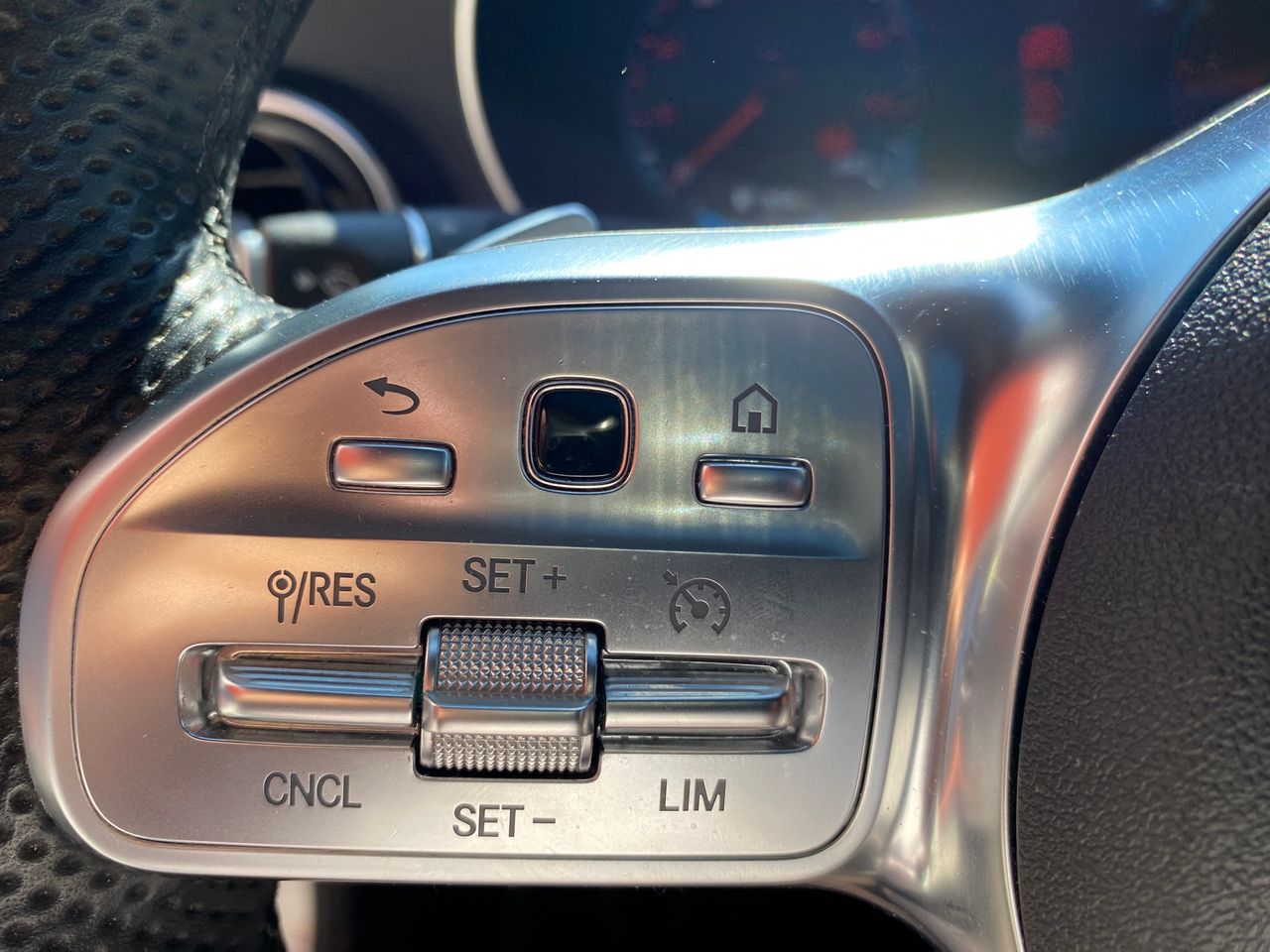 Mercedes GLC 220 d 4MATIC - Foto 24