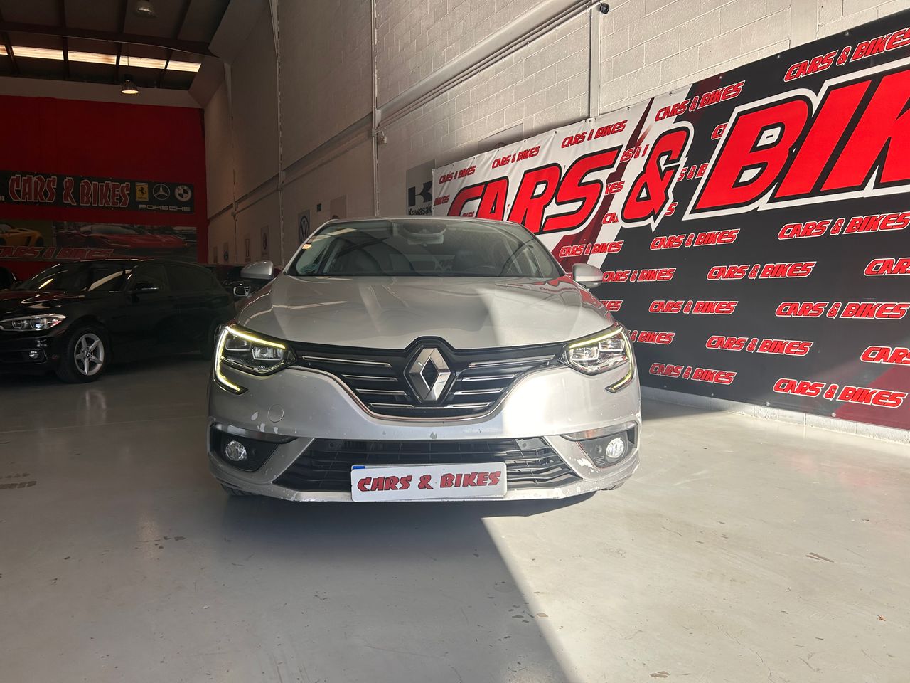 renault megane sedan 2018 / foto grande (3)