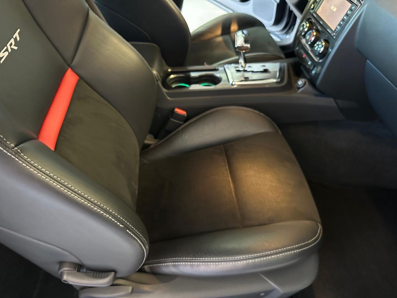 Dodge Challenger SRT8  430 CV - Foto 35