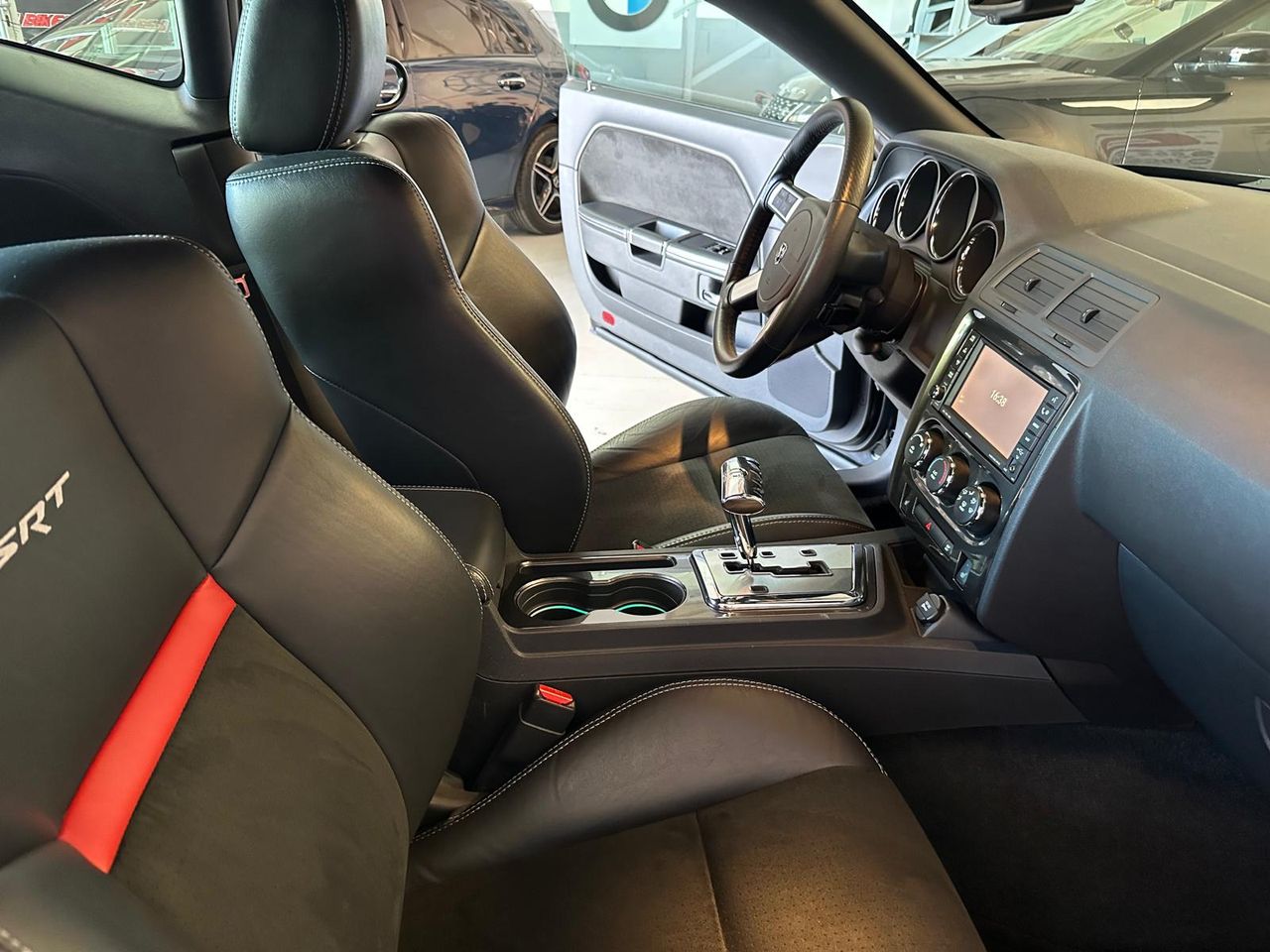 Dodge Challenger SRT8  430 CV - Foto 40