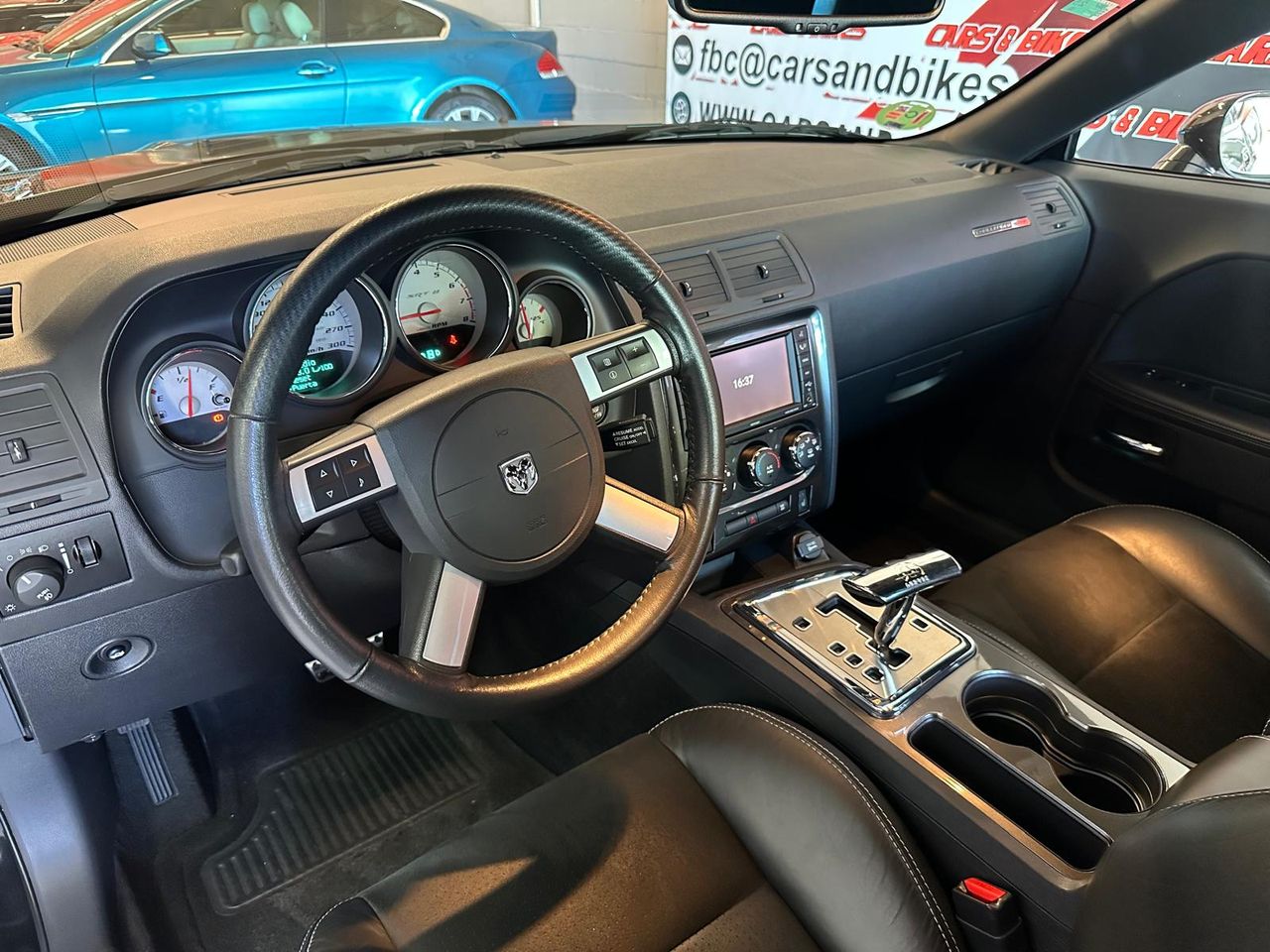 Dodge Challenger SRT8  430 CV - Foto 25