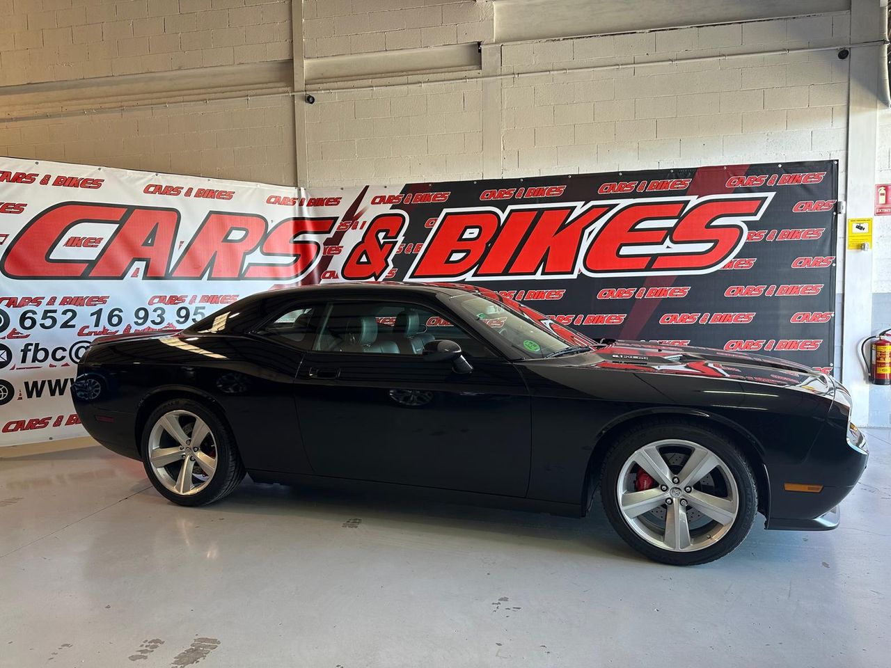 Dodge Challenger SRT8  430 CV - Foto 13