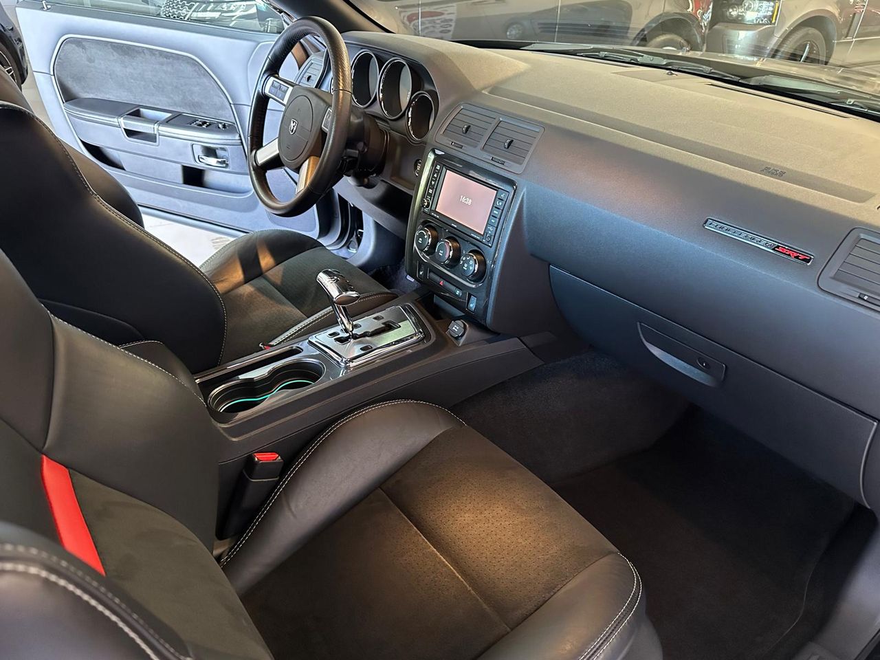 Dodge Challenger SRT8  430 CV - Foto 31