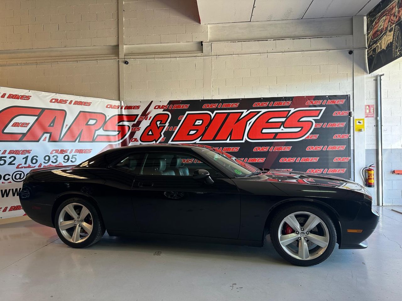 Dodge Challenger SRT8  430 CV - Foto 8