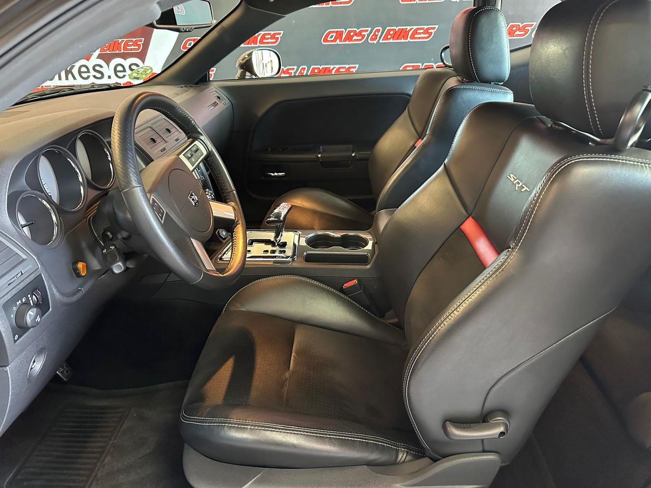 Dodge Challenger SRT8  430 CV - Foto 28