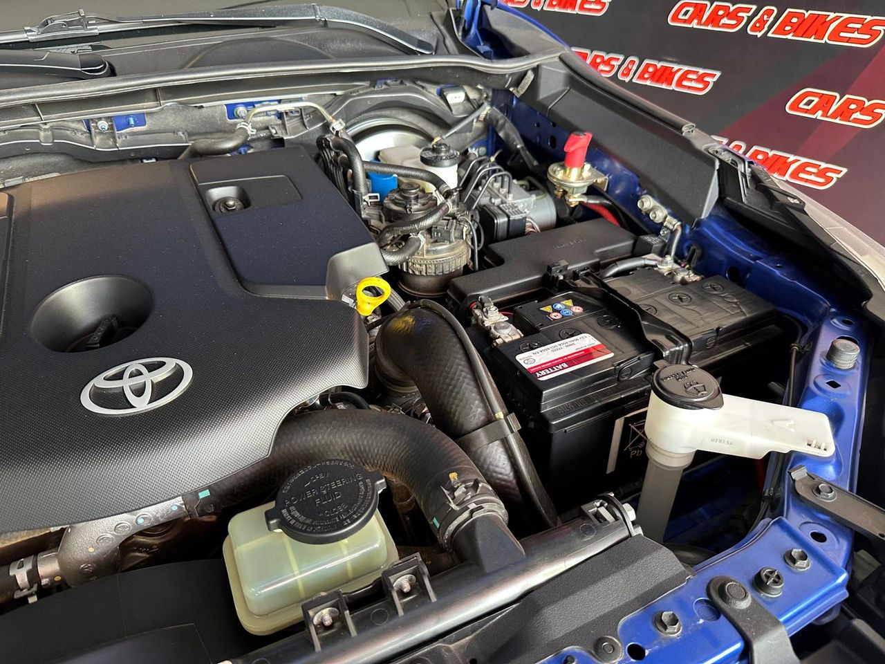 Toyota Hilux 2.4 D4D Cabina Doble VX  - Foto 11