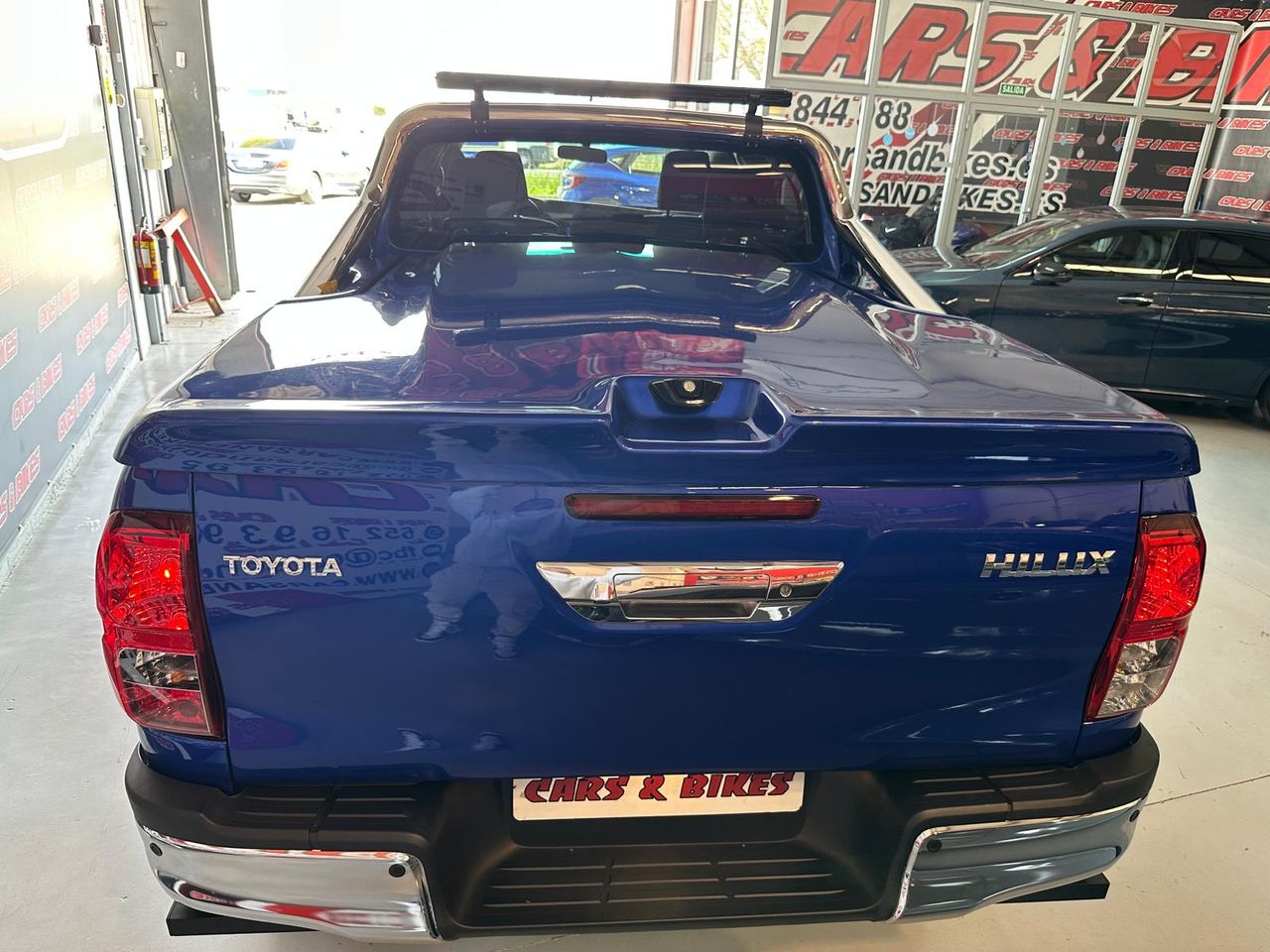 Toyota Hilux 2.4 D4D Cabina Doble VX  - Foto 39
