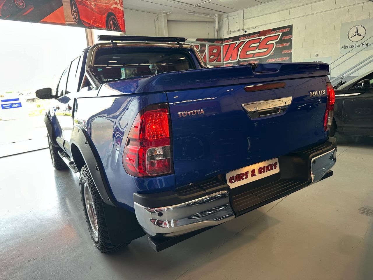 Toyota Hilux 2.4 D4D Cabina Doble VX  - Foto 14