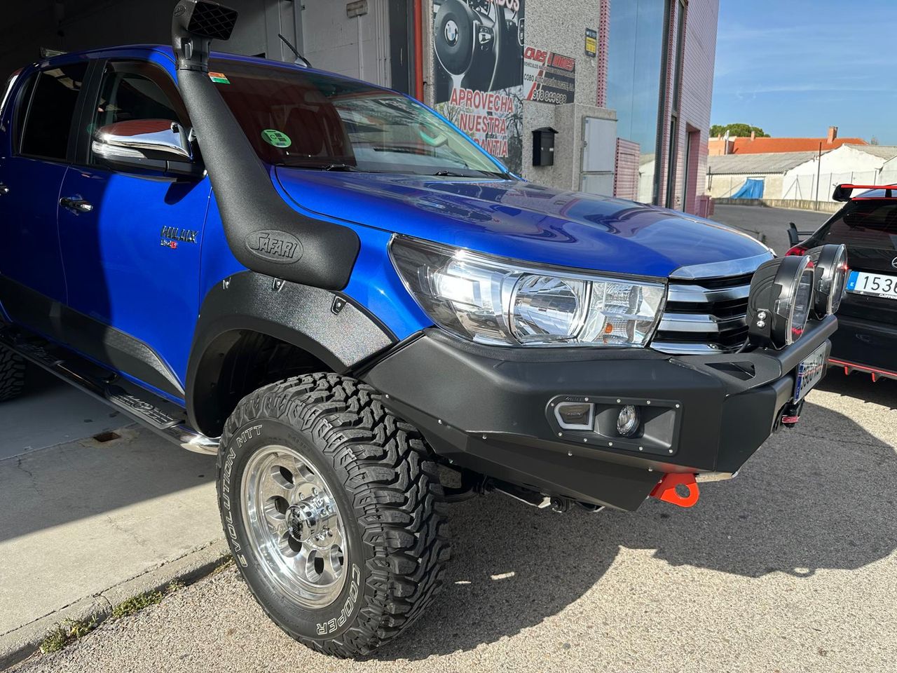 Toyota Hilux 2.4 D4D Cabina Doble VX  - Foto 6