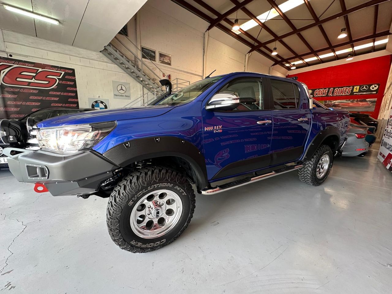 Toyota Hilux 2.4 D4D Cabina Doble VX  - Foto 4