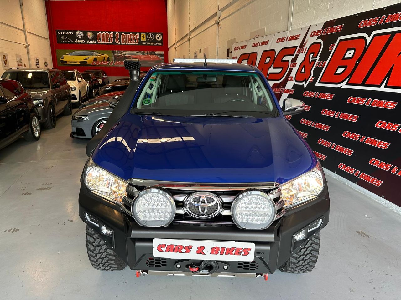 Toyota Hilux 2.4 D4D Cabina Doble VX  - Foto 44