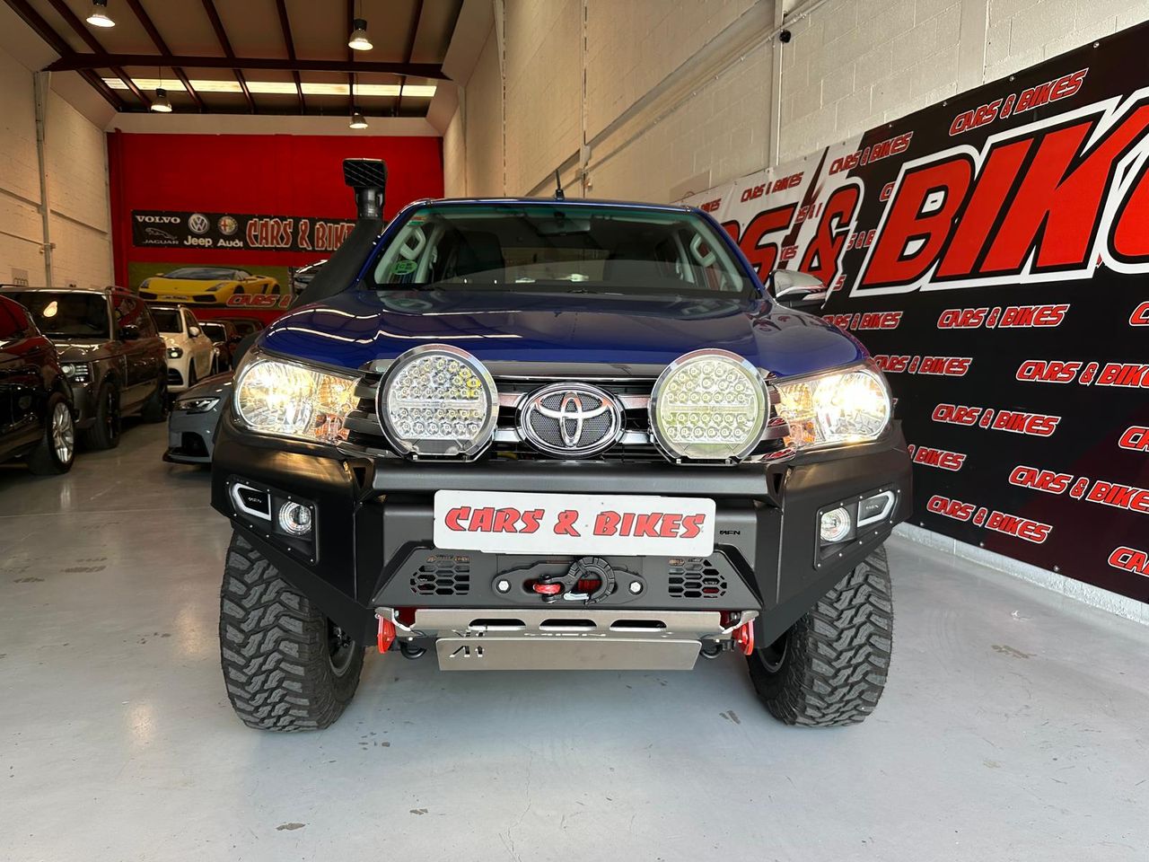 Toyota Hilux 2.4 D4D Cabina Doble VX  - Foto 25