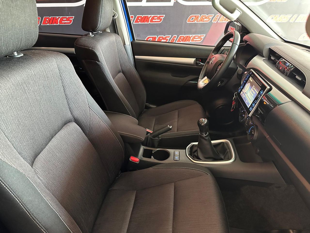 Toyota Hilux 2.4 D4D Cabina Doble VX  - Foto 16