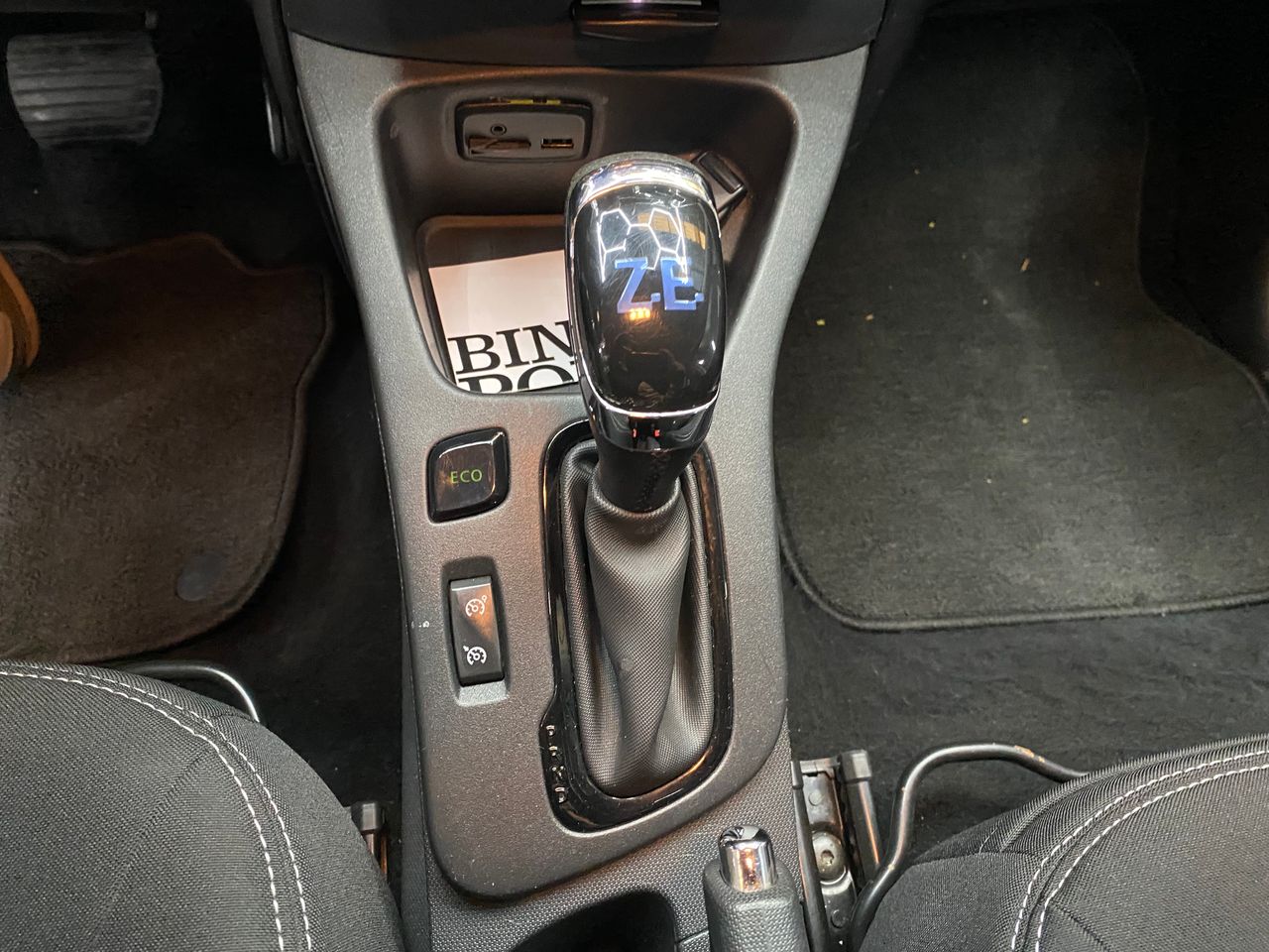 Renault Zoe Limited 40 R110 18  - Foto 8