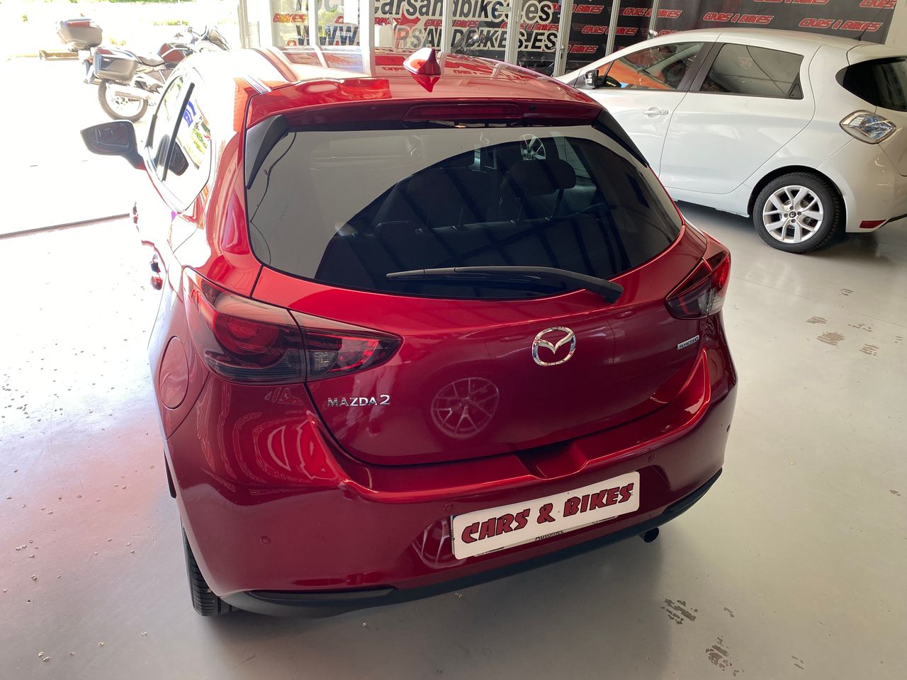 Mazda 2 1.5 GE 66kW 90CV Black Tech Edition AT  - Foto 13