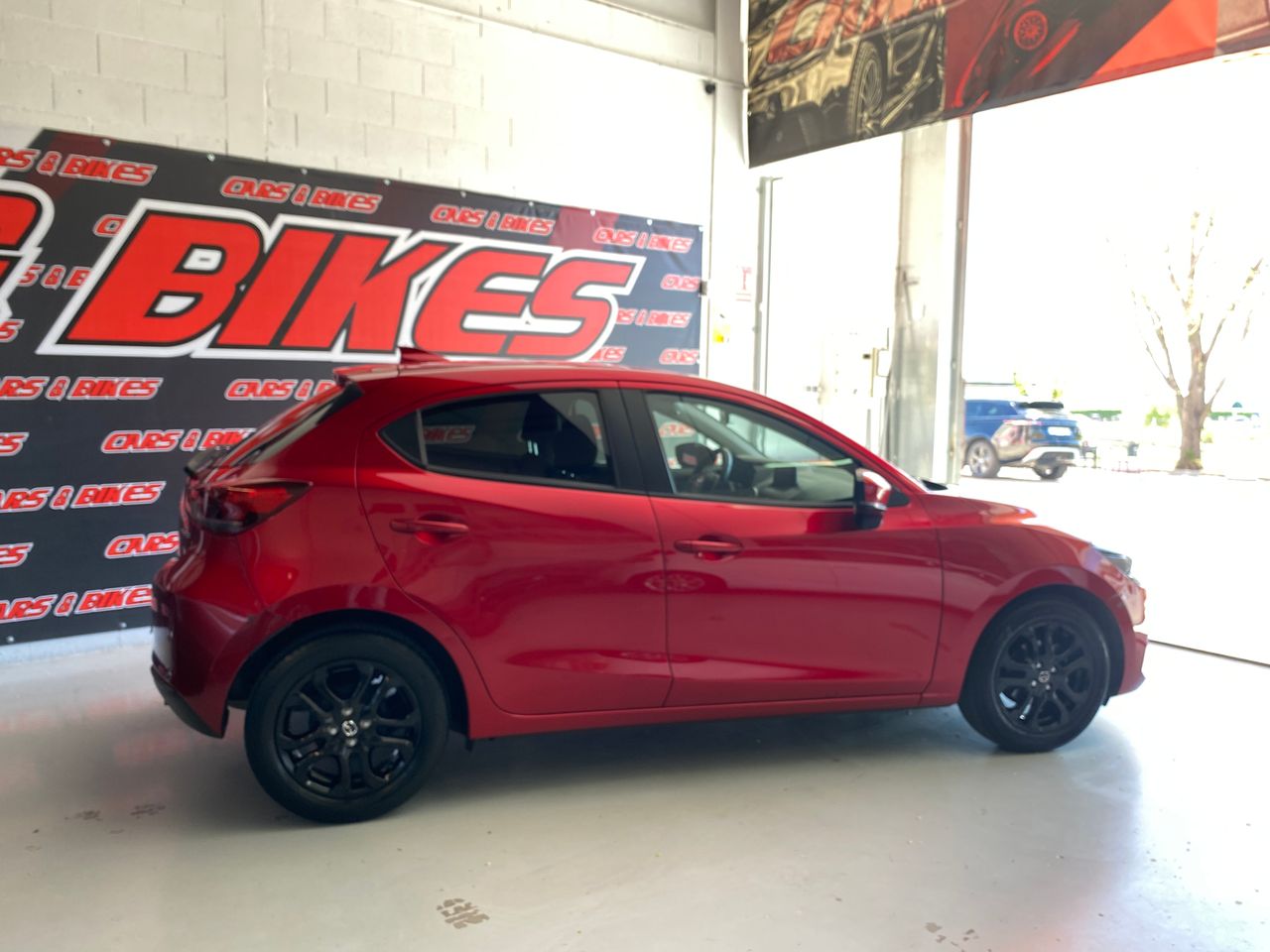 Mazda 2 1.5 GE 66kW 90CV Black Tech Edition AT  - Foto 10