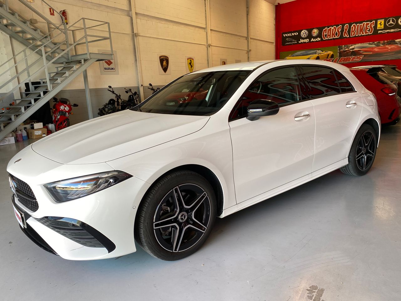 Mercedes Clase A  250 e AMG LINE  - Foto 13