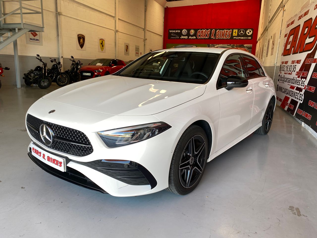 Mercedes Clase A  250 e AMG LINE  - Foto 4