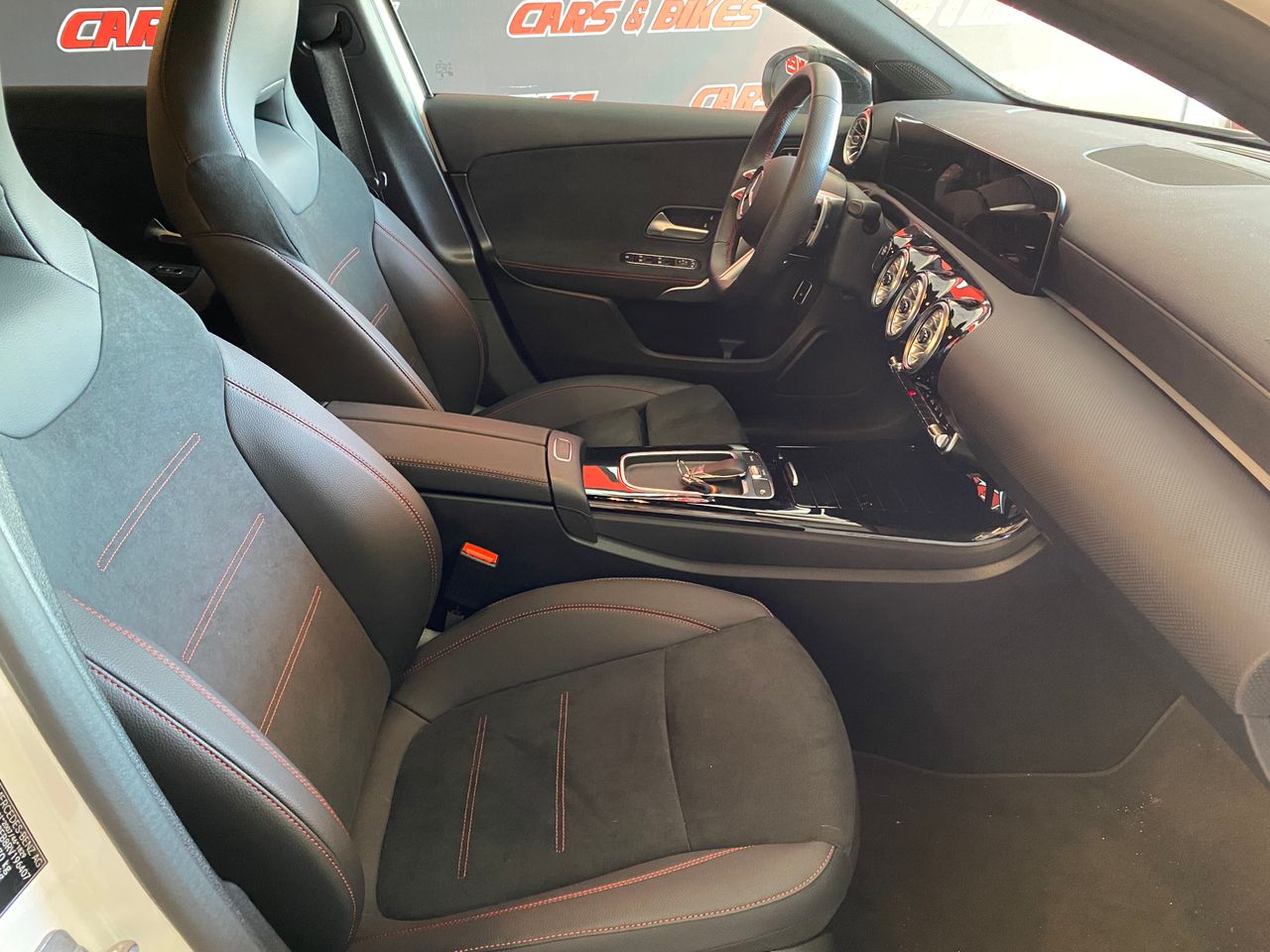 Mercedes Clase A  250 e AMG LINE  - Foto 16