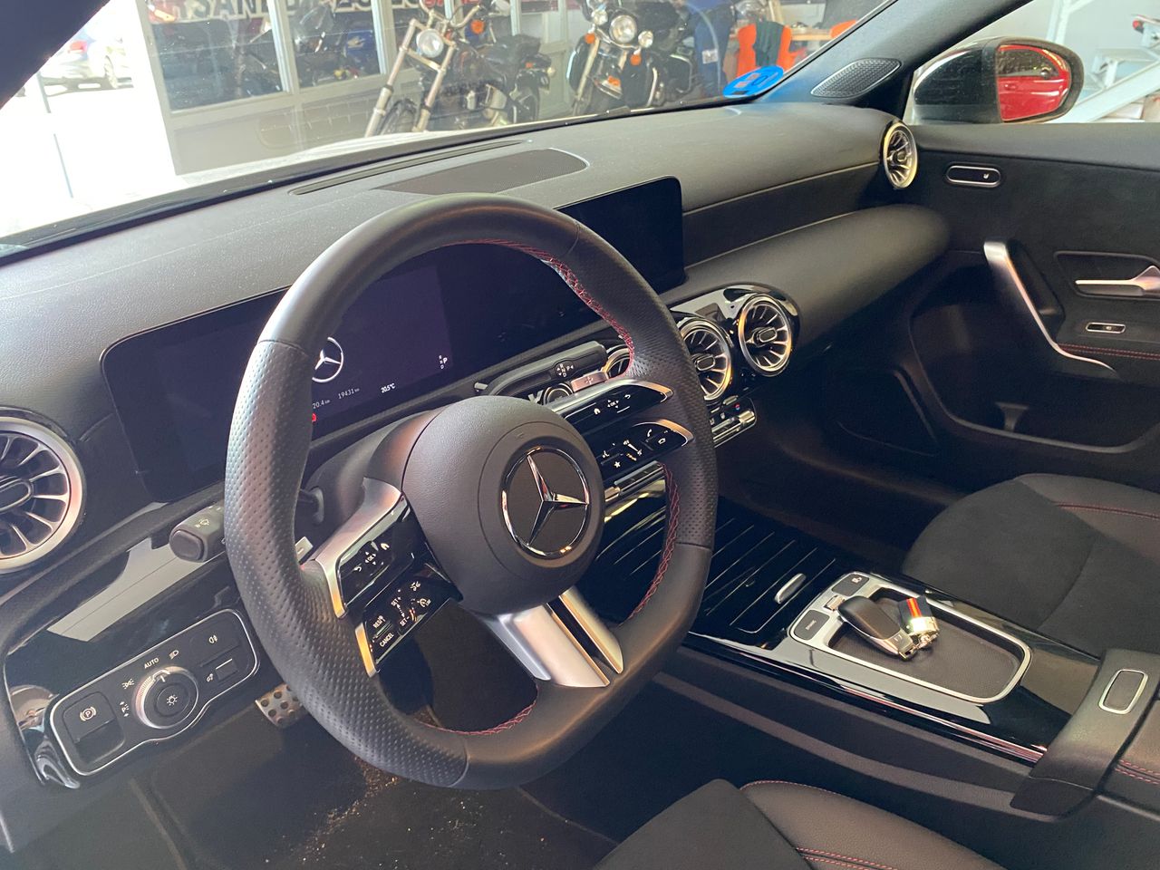 Mercedes Clase A  250 e AMG LINE  - Foto 21