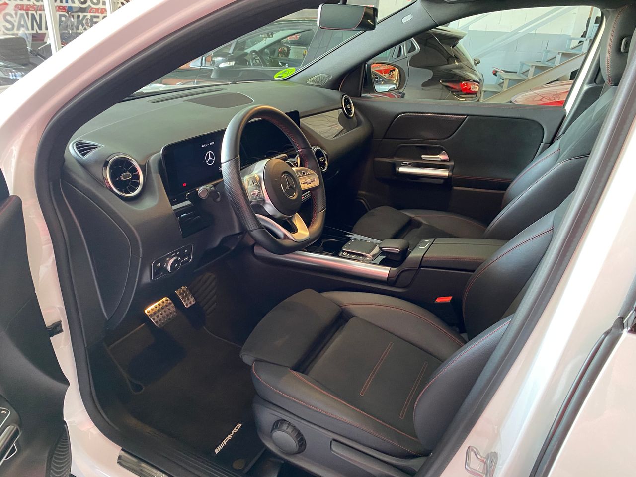 Mercedes GLA 200 D  - Foto 13