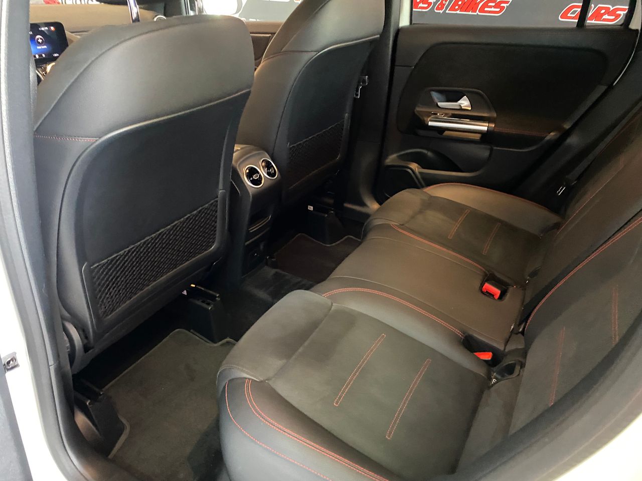 Mercedes GLA 200 D  - Foto 27