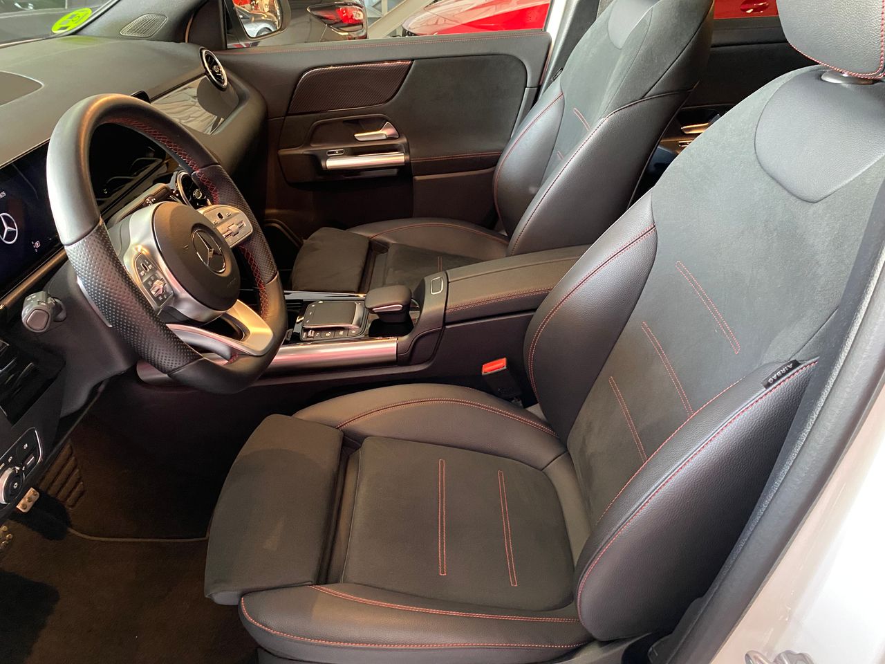 Mercedes GLA 200 D  - Foto 12