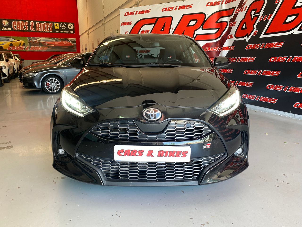 Toyota Yaris 1.5 120H GR Sport  - Foto 18