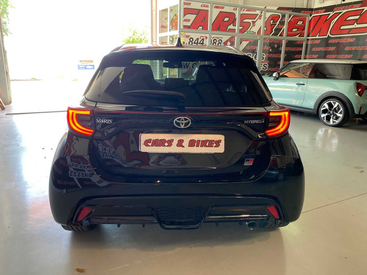 Toyota Yaris 1.5 120H GR Sport  - Foto 14