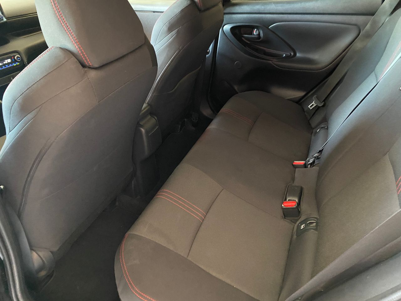 Toyota Yaris 1.5 120H GR Sport  - Foto 8