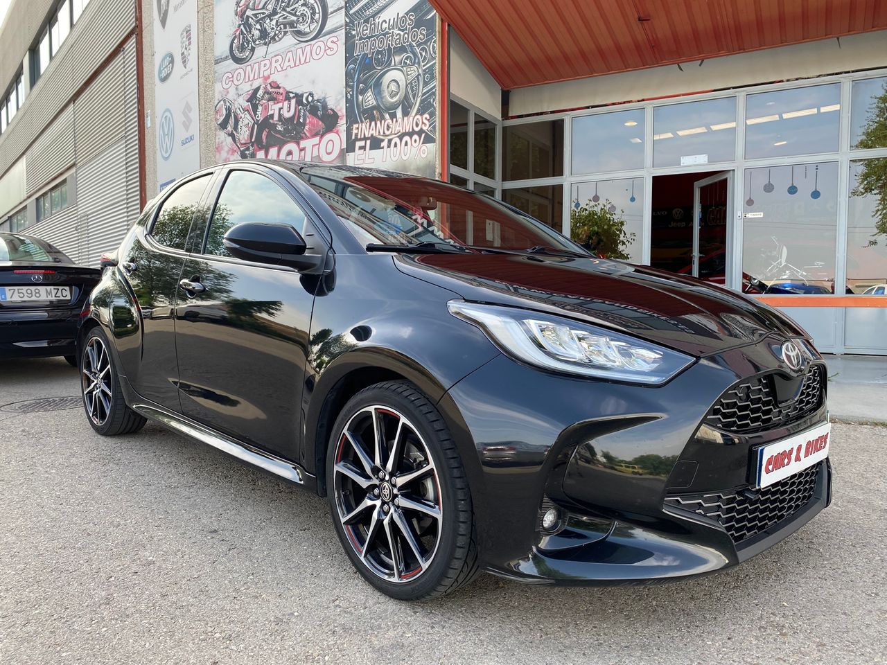 Foto toyota yaris 2022 /