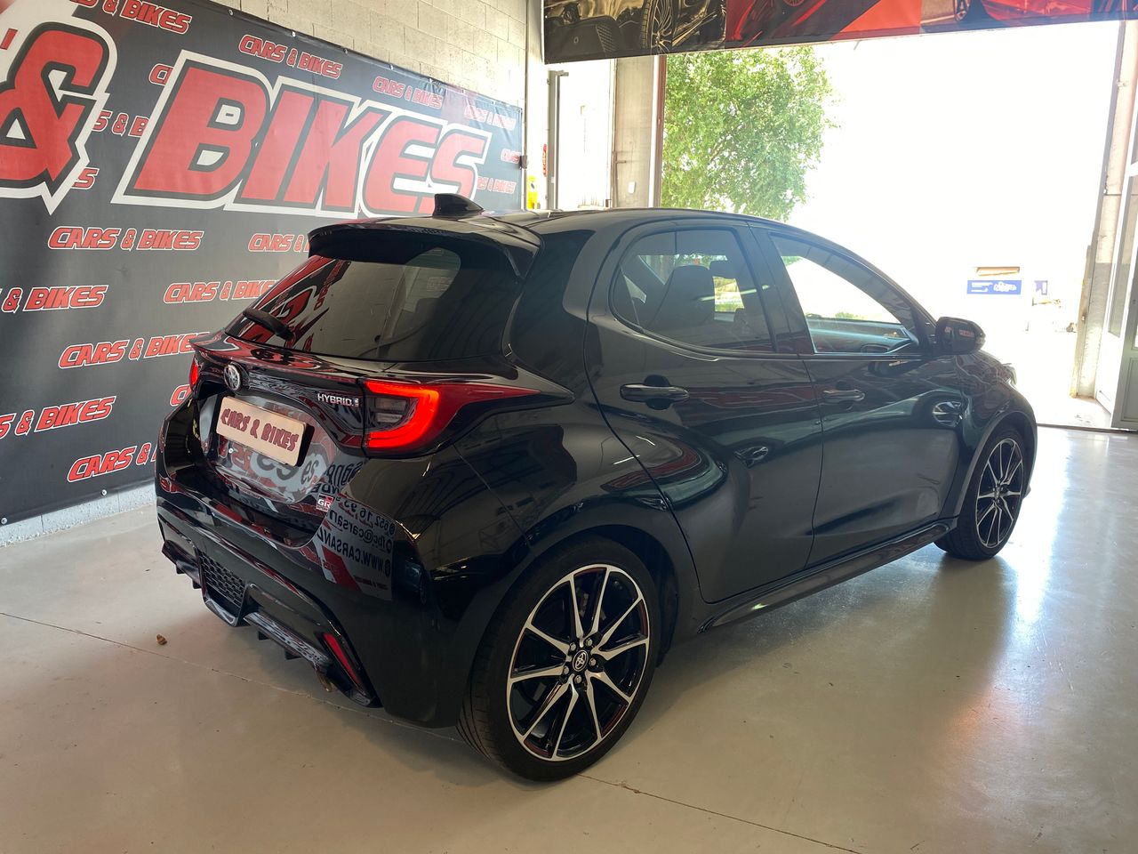 Toyota Yaris 1.5 120H GR Sport  - Foto 16