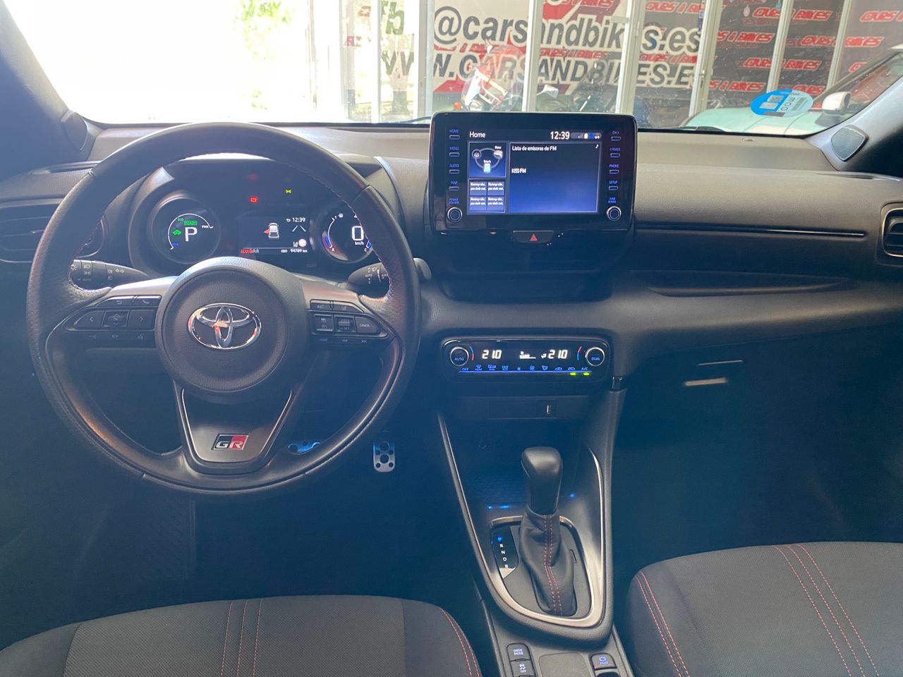 Toyota Yaris 1.5 120H GR Sport  - Foto 9