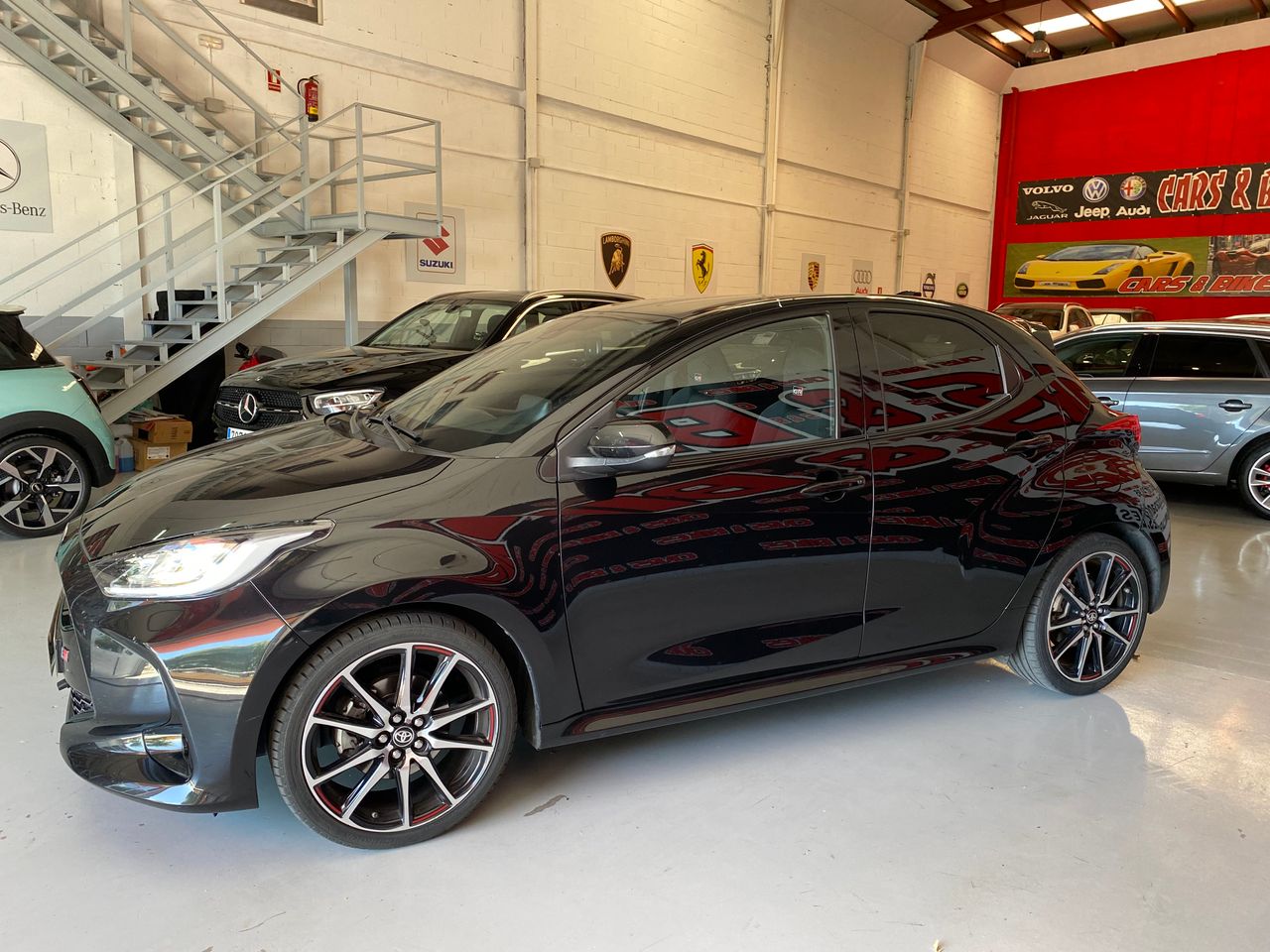 Toyota Yaris 1.5 120H GR Sport  - Foto 12