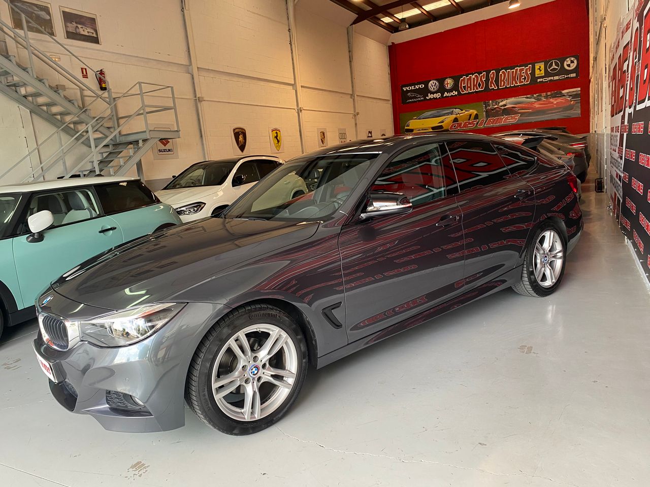 BMW Serie 3 Gran Turismo 318 M PAKET  - Foto 9