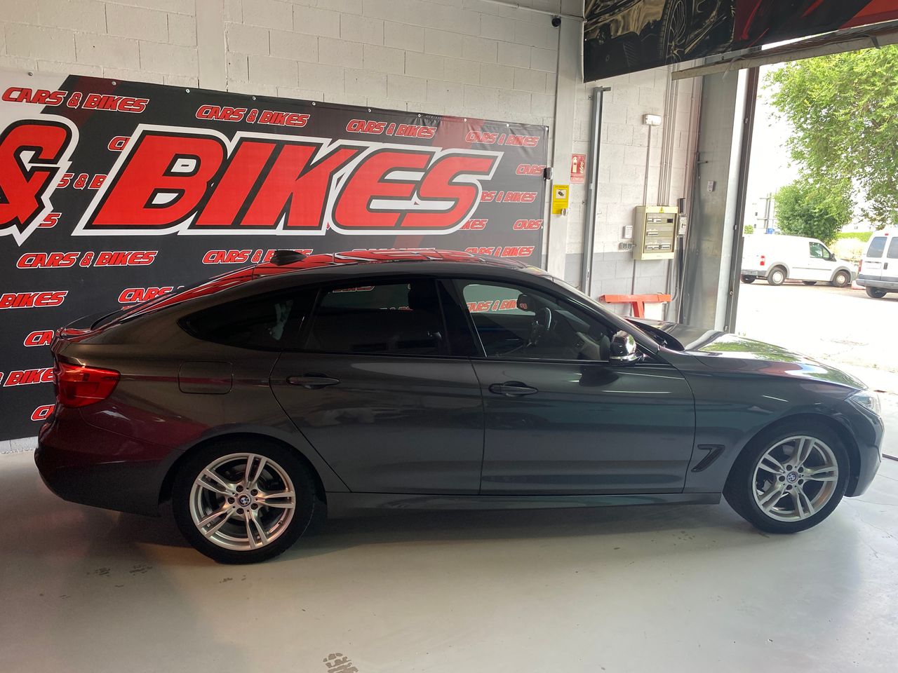 BMW Serie 3 Gran Turismo 318 M PAKET  - Foto 10