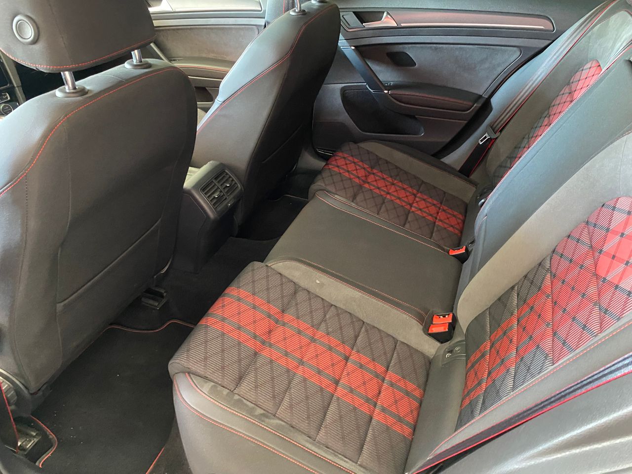 Volkswagen Golf GTI TCR 2.0 TSI 213kW290CV DSG  - Foto 36