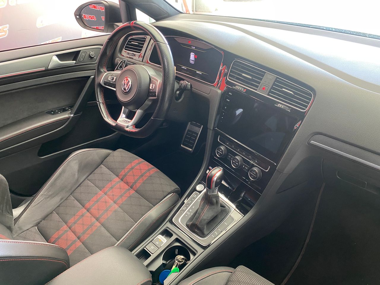 Volkswagen Golf GTI TCR 2.0 TSI 213kW290CV DSG  - Foto 12